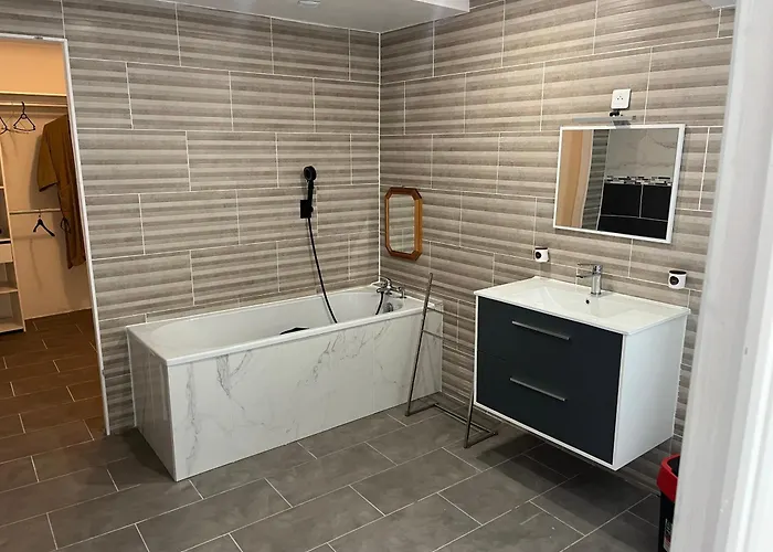 Cher Stephane Apartman Magrie